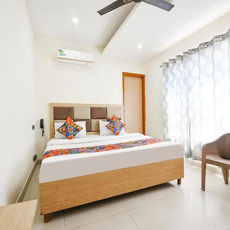 Fabescape Panchkula Motels Esterno foto