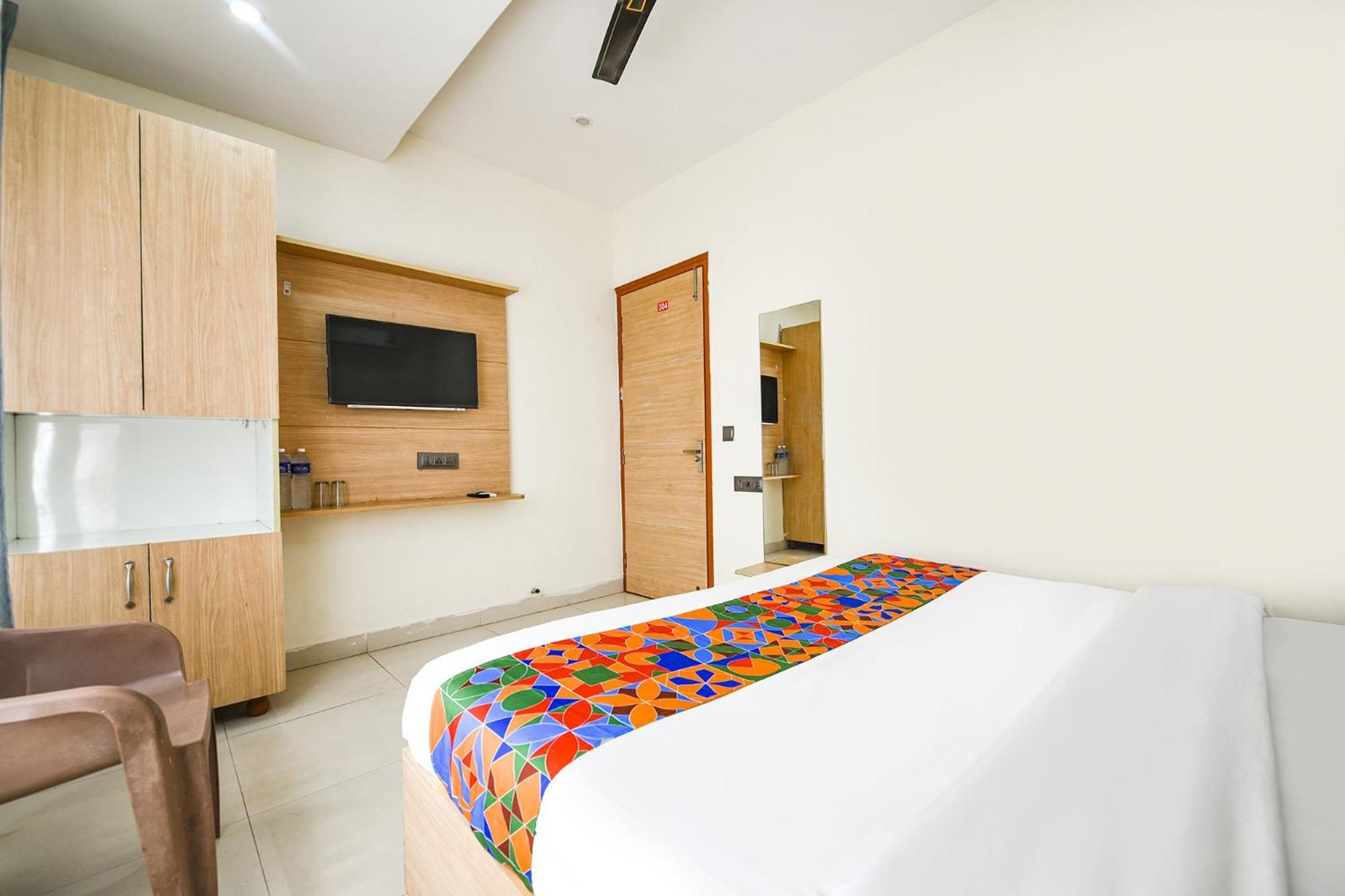 Fabescape Panchkula Motels Esterno foto