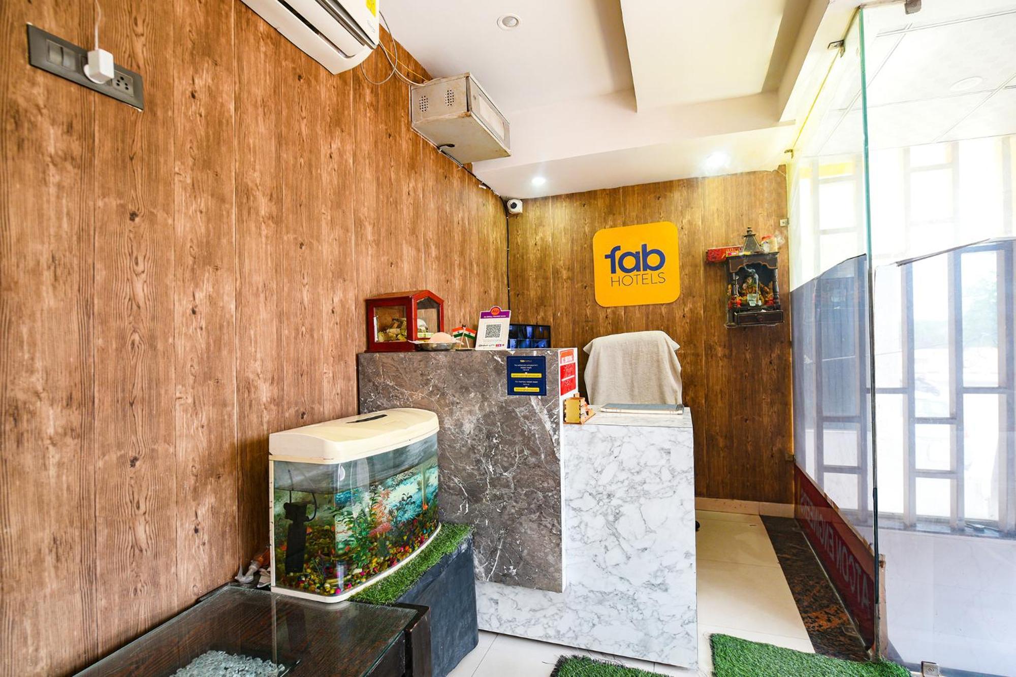 Fabescape Panchkula Motels Esterno foto
